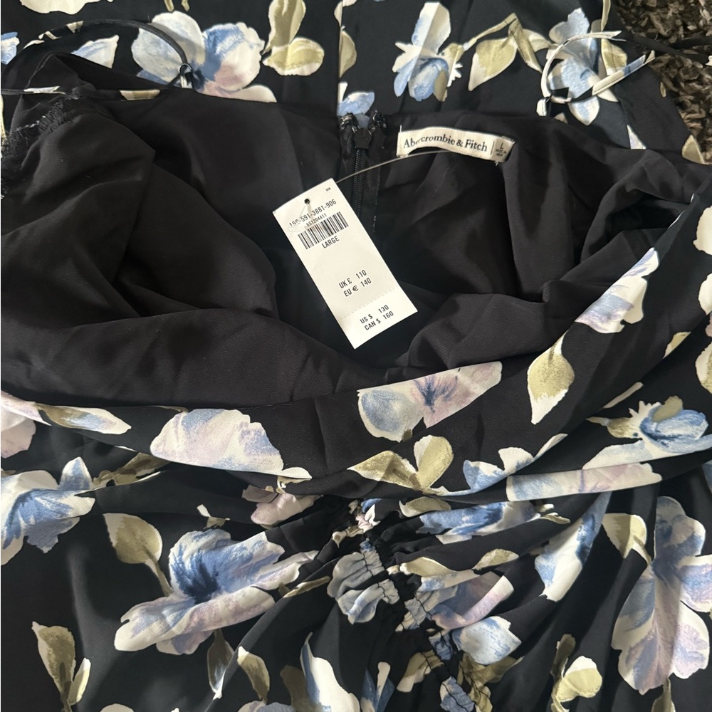 NWT women’s Abercrombie floral dress